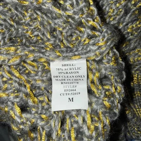 Hazel Women's Medium Chunky Knit Turtleneck Sweater - Picture 4 of 5